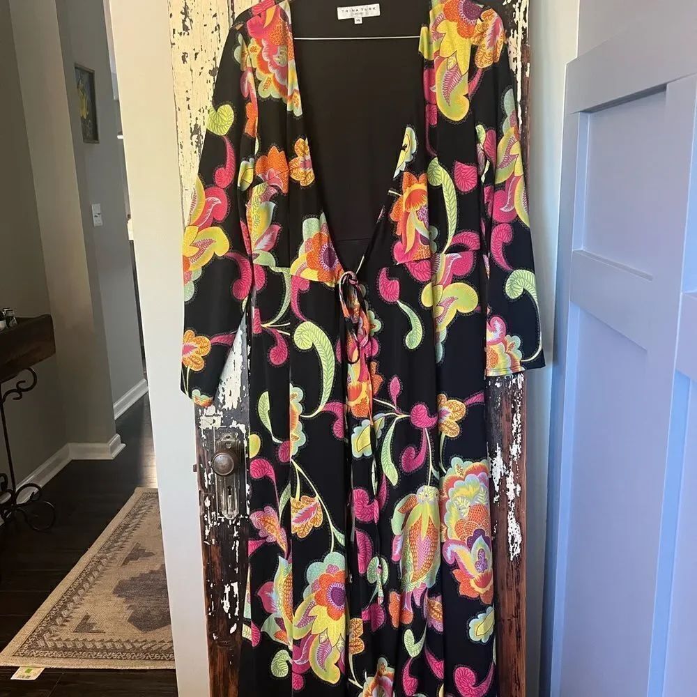 Trina Turk Dresses wrap floral resort wear Black Maxi Dress. Women’s size 14